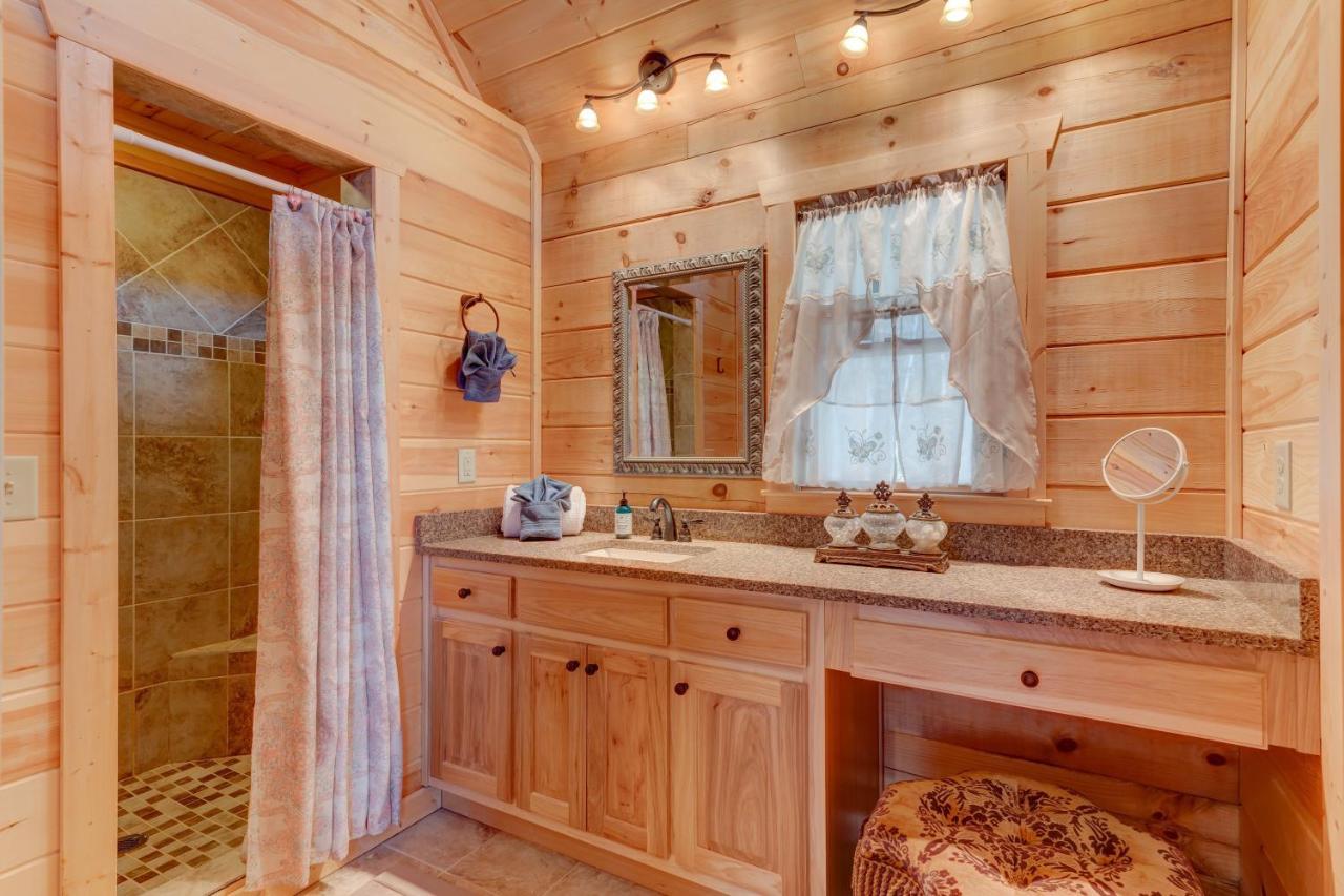 Hot-Tub 6 Seater, Fire-Pit, Master King Bed, Wineries, Pickleball, Resort Amenities Ellijay Exterior foto